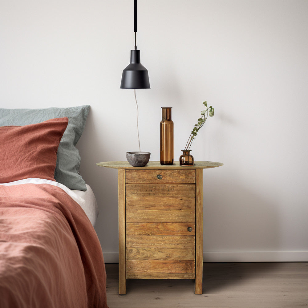 MOBILETTO FARRAN. Mobiletto in legno di pino riciclato Dimensioni: cm 75 x 35 x 76 h.