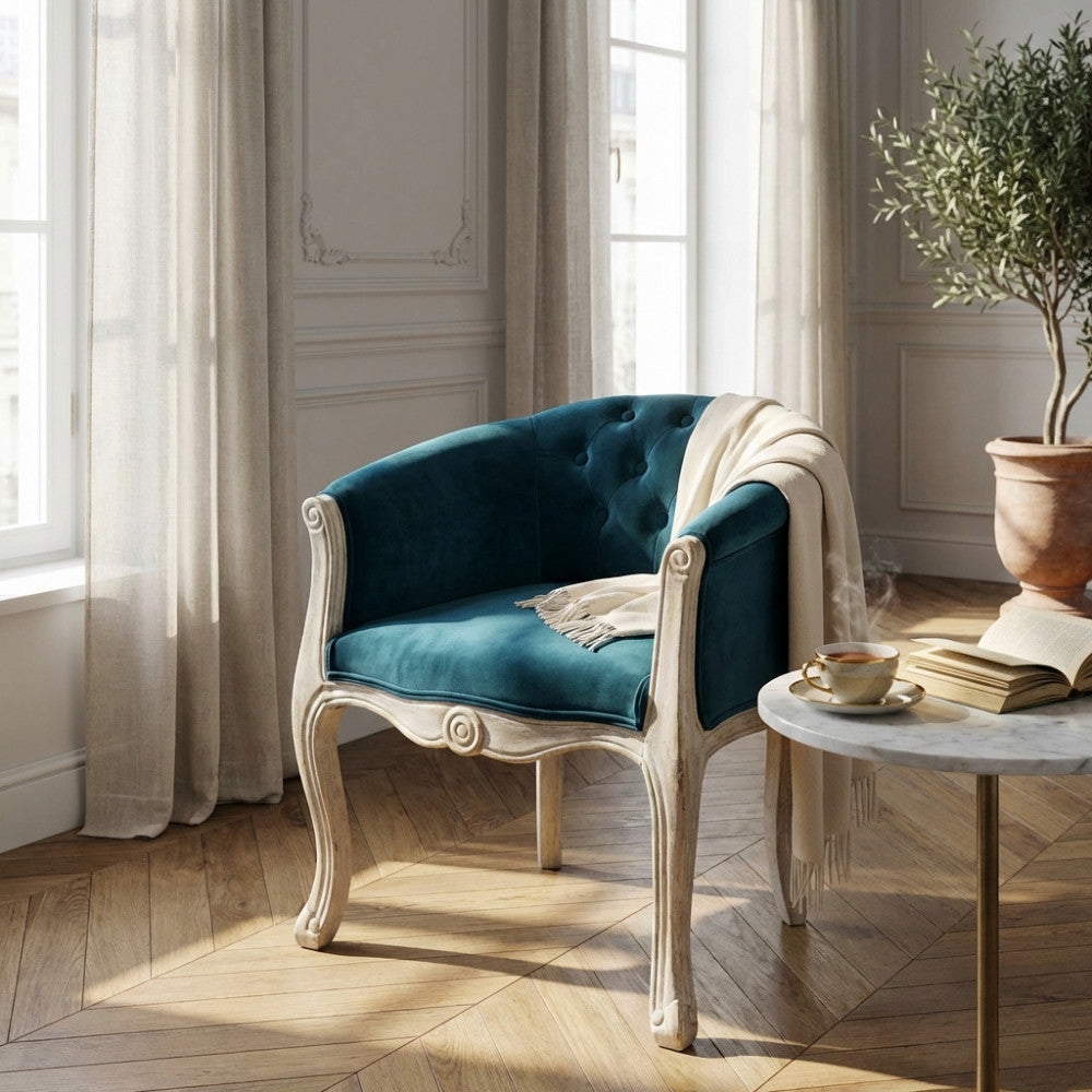 POLTRONA COREEN IN VELLUTO BLU. Dimensioni: cm 61 x 61 x 71 h.