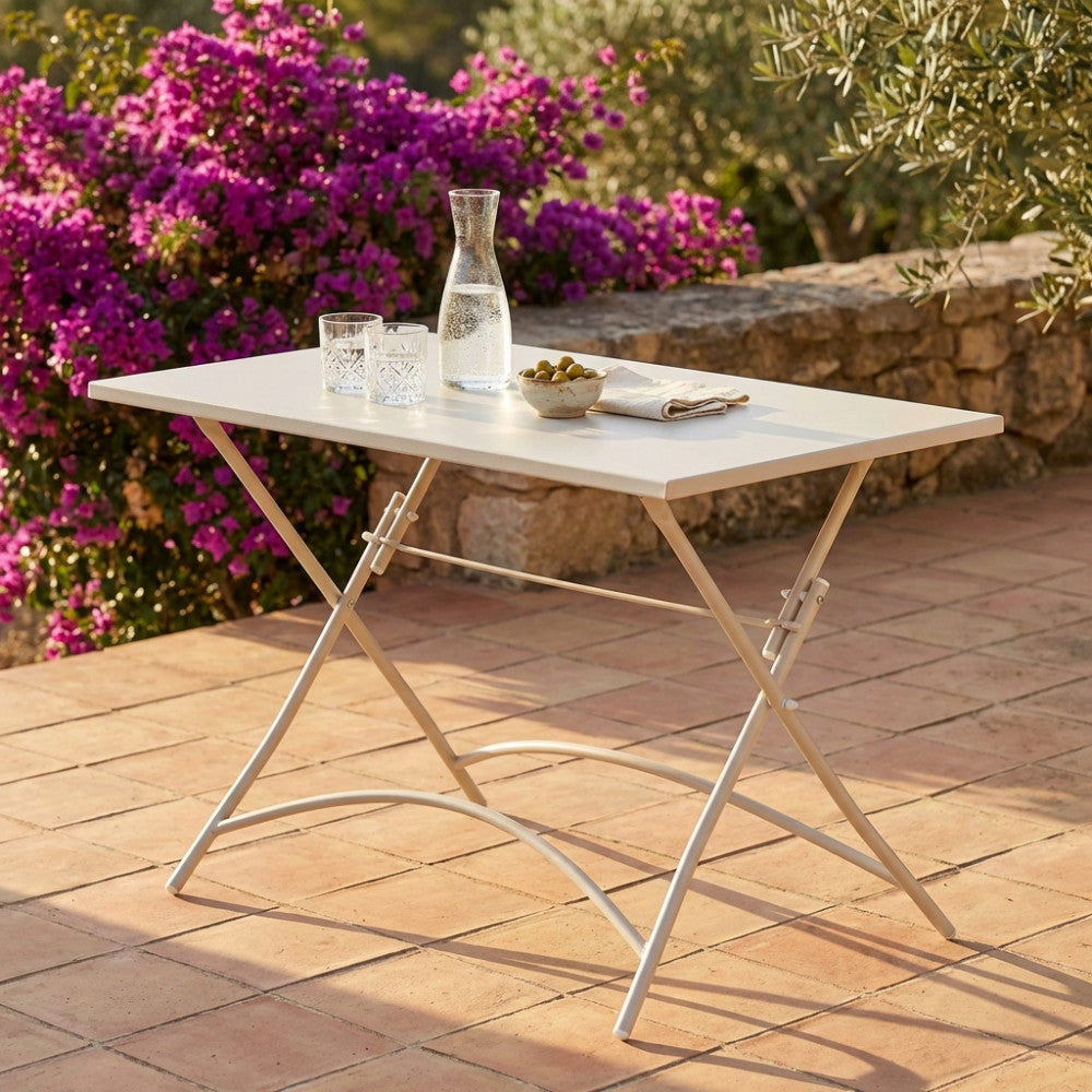 TAVOLO BRISTOL 110 X 70. Metallo TORTORA, BIANCO, GRIGIO, TAUPE, ROSSO o VERDE piano pieghevole, tubi ò 19 x 1,4 mm trattamento da esterno antiruggine in elettroforesi Dimensioni: cm 110 x 70 x 72 h. Arredo Giardino