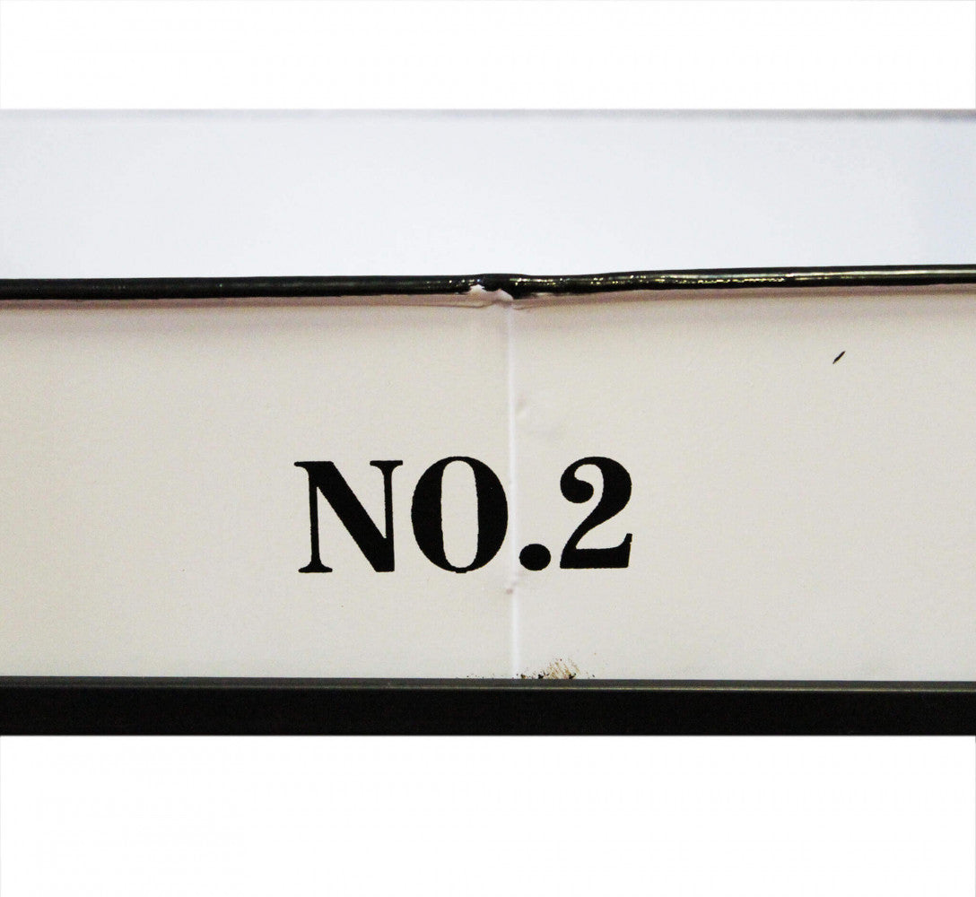 MOBILE CHILE. Mobile in ferro e legno con 3 ripiani Dimensioni: cm 52 x 44 x 82 h.