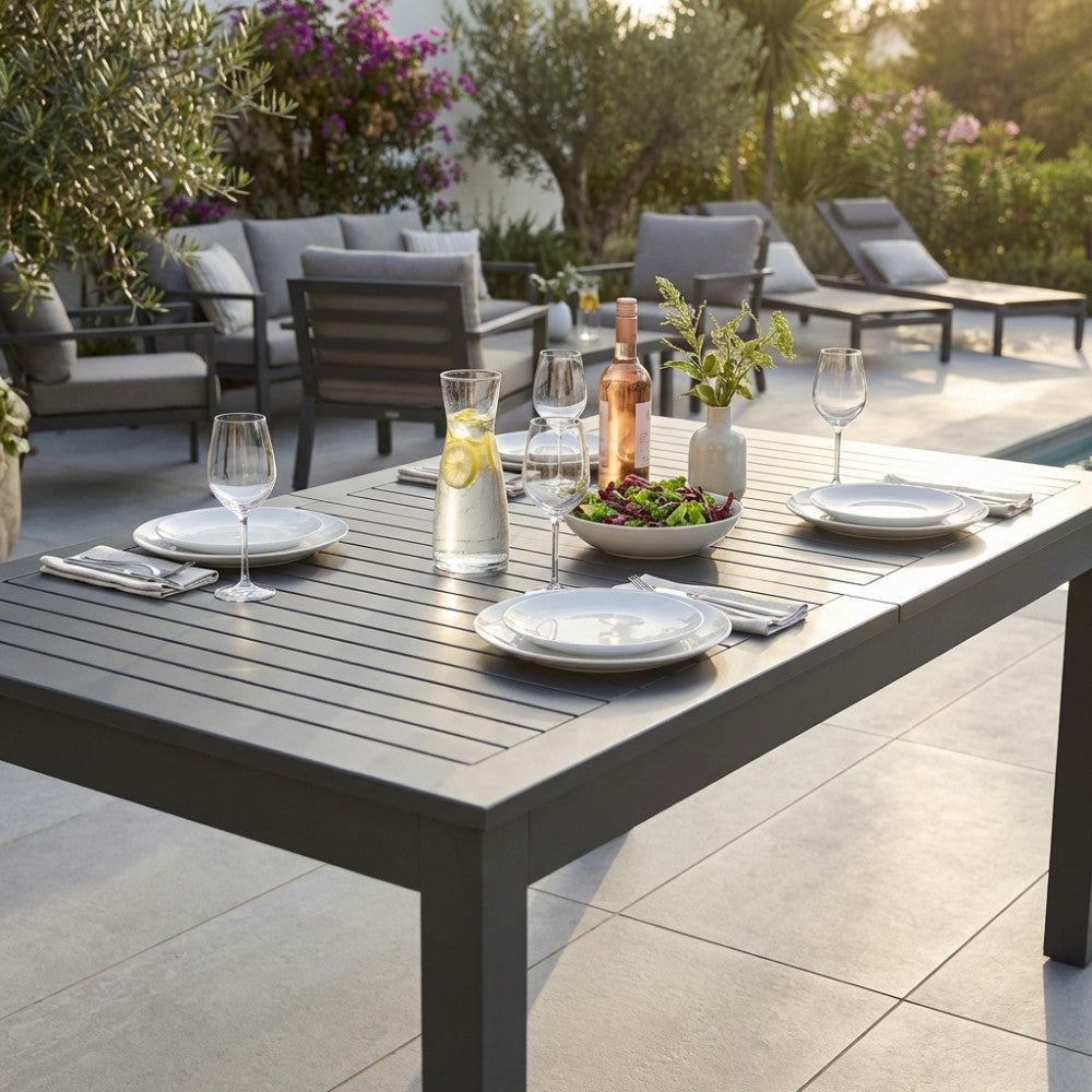 TAVOLO CUBA ALLUNGABILE 150/210 X 90. Struttura in alluminio verniciato BIANCO o TAUPE o TORTORA o ANTRACITE Dimensioni: cm 150/210 x 90 x 75 h. Arredo Giardino
