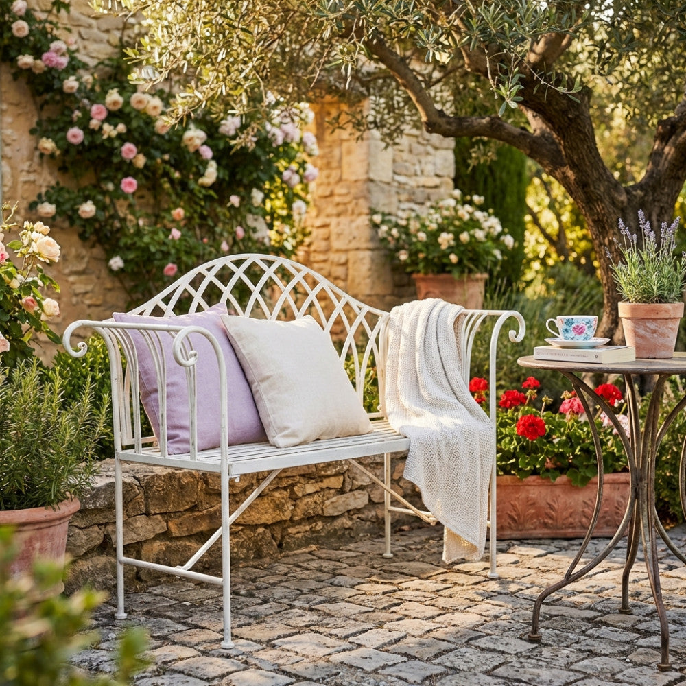 ANNETTE ANTIQUE WHITE BENCH. Powder-coated metal bench in WHITE with electrophoresis treatment. Dimensions: 128 x 40 x 93 cm. Garden furniture.