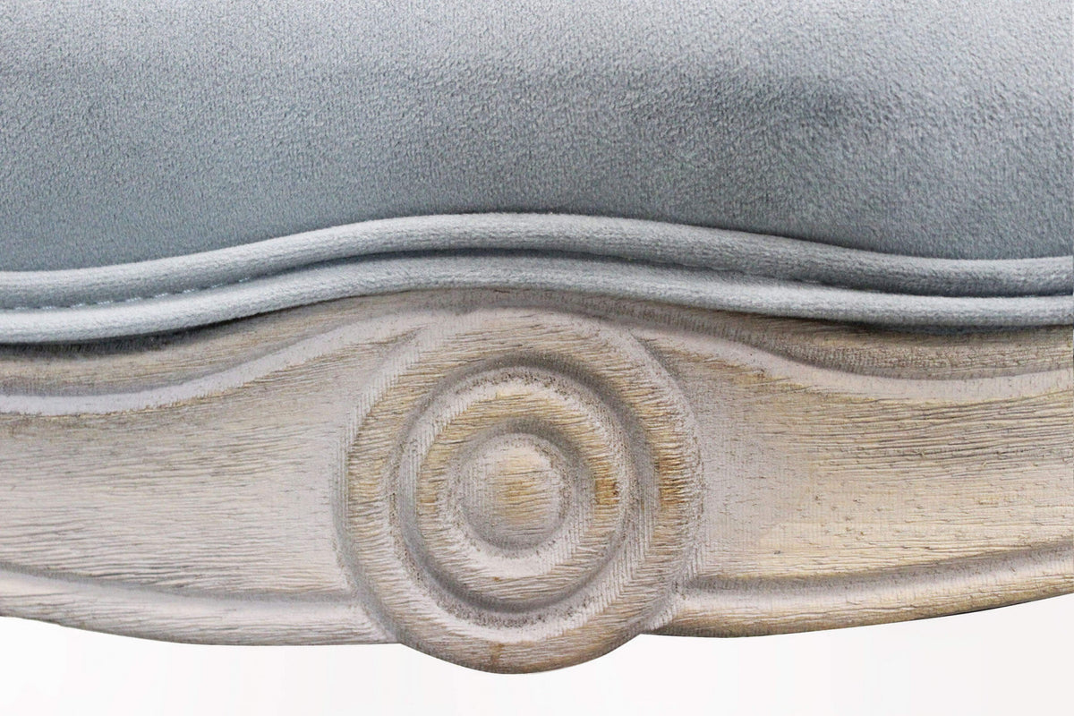 DIVANO COLEMAN IN VELLUTO GRIGIO. Dimensioni: cm 107 x 61 x 70 h.