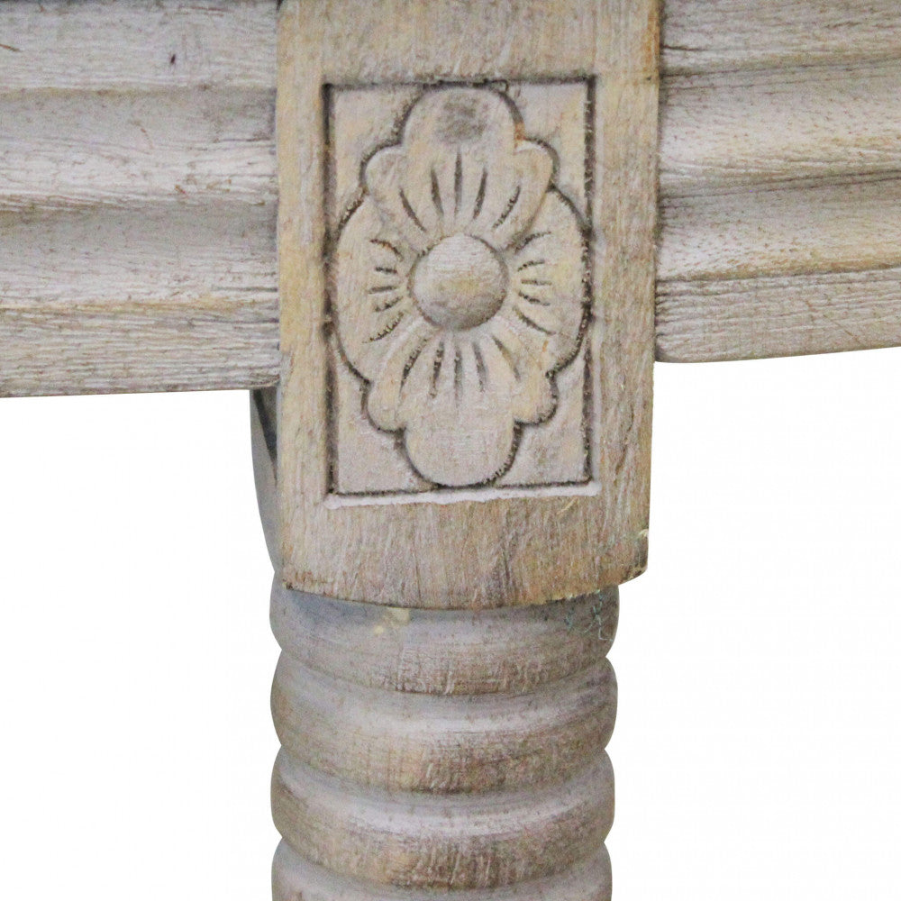 MARGI BENCH IN TAUPE VELVET. Dimensions: 125 x 45 x 48 cm h.