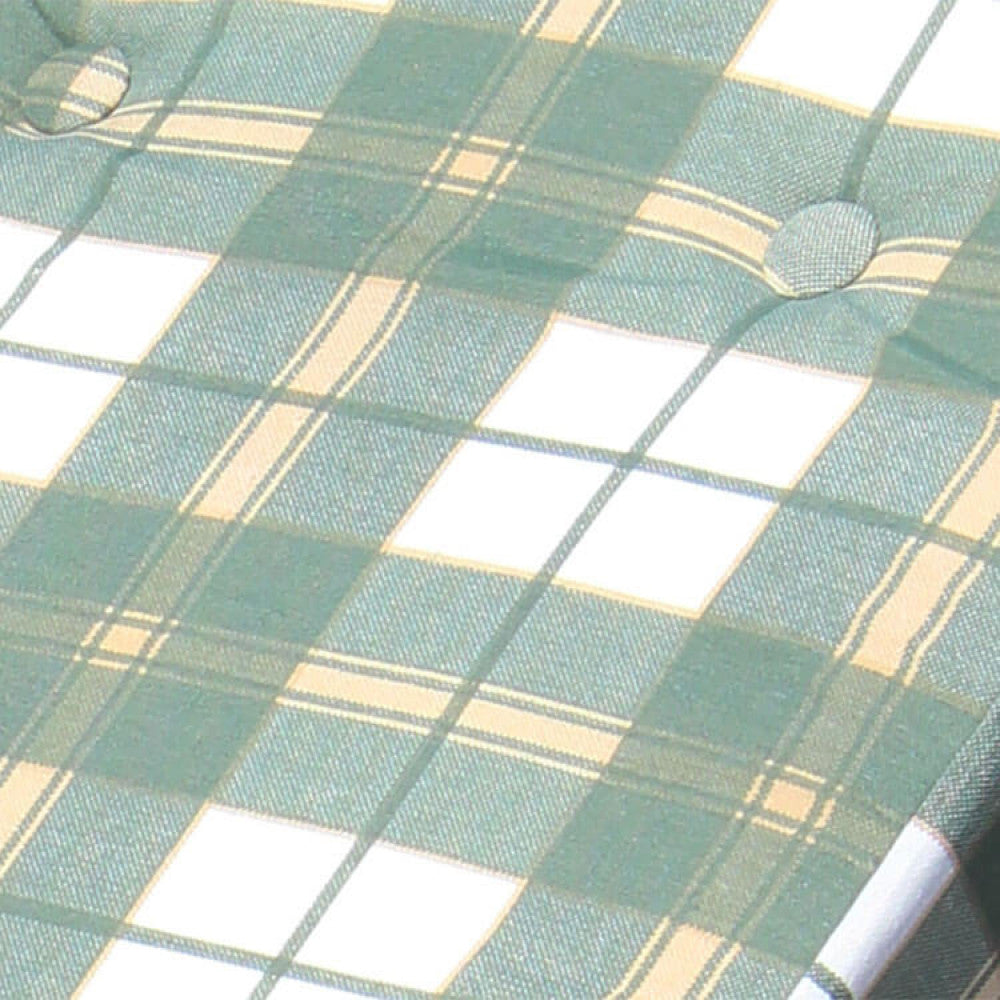 POLTRONA 4 POSIZIONI RELAX FAGGIO C/CUSCINO E PROLUNGA. Telaio in abete e traverse in faggio imbottitura di sfridi di spugna gomma piuma fodera in cotone 100% Dimensioni: cm 84/40x 60 x 100 h. Arredo Giardino