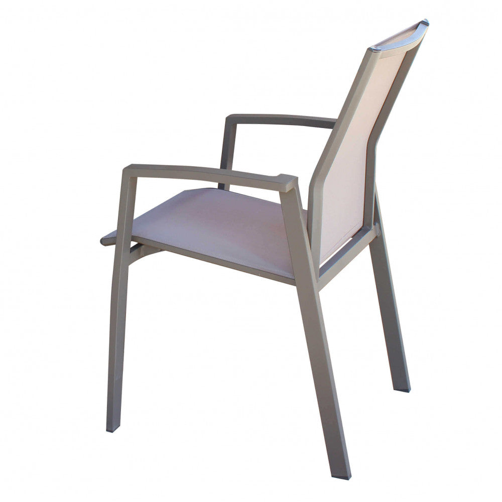 POLTRONA MAILI IMPILABILE. Struttura in allumino BIANCO o TORTORA o TAUPE o ANTRACITE seduta e schienale in textilene Dimensioni: cm 57 x 61 x 89 h. Arredo Giardino
