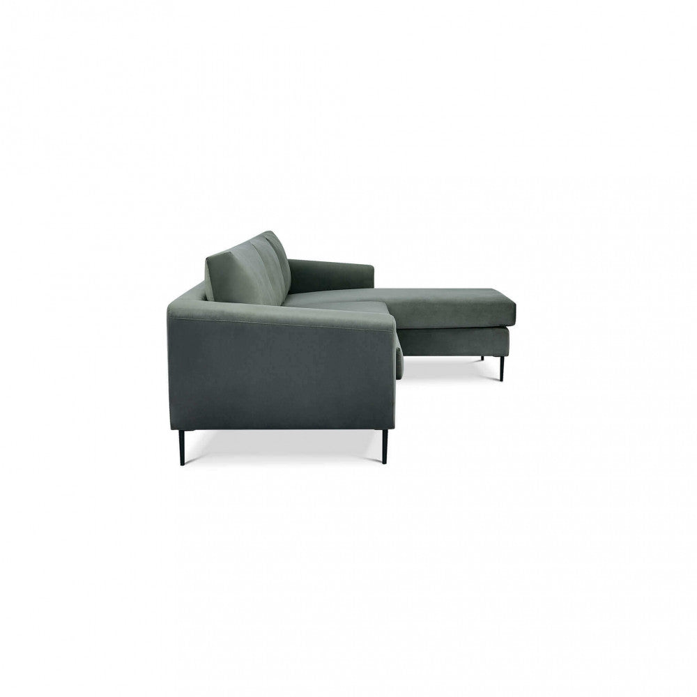 DIVANO CON CHAISE LONGUE GREGORY. Divano con chaise longue MARRONE, GRIGIO o BLU con gambe in metallo Dimensioni: D.180x97x85/S.100x170x85.