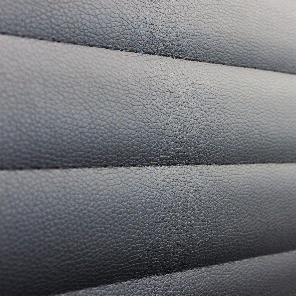 KYRA OFFICE CHAIR. Mesh office chair with chrome armrests and chrome base. Dimensions: 60 x 60 x 95 cm.