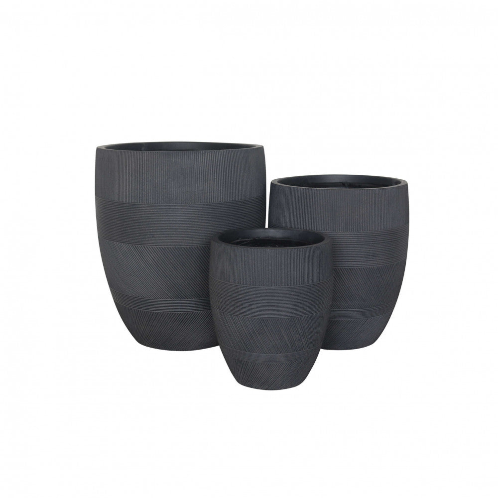 POPPY VASES SET. Set of 3 synthetic fiber vases in TAUPE, BEIGE, or DARK GREY. Dimensions: W 43.5 x 43.5 x 50 cm / M 35.5 x 35.5 x 41 cm / D 27 x 27 x 32 cm. Garden Furniture