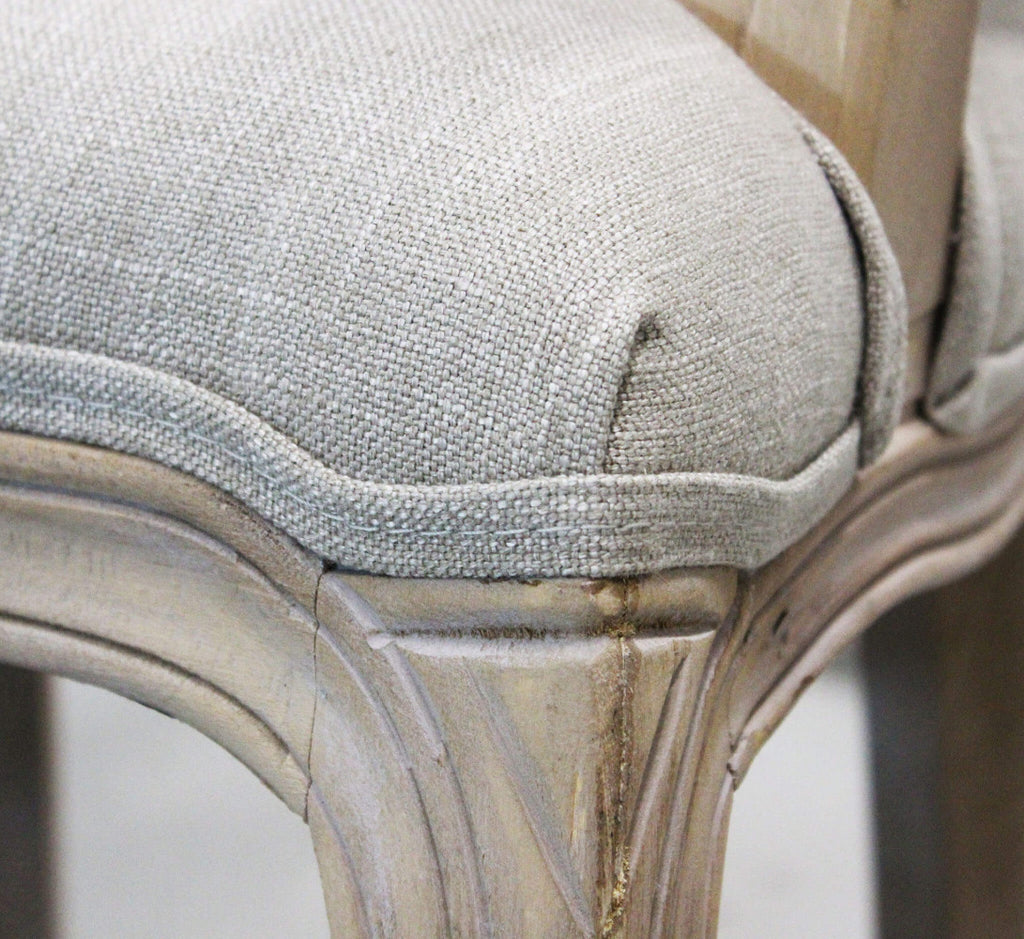 ROMY CHAIR IN GREY FABRIC. Dimensions: 57 x 57 x 90 cm h.