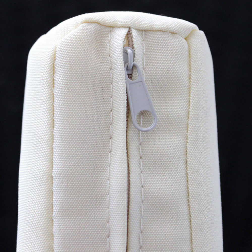 SALOTTO SMONTABILE CARACAS 2 P C/CUSCINI. Struttura in metallo, wicker GRIGIO o MARRONE materiale UV protection cuscini spessore 4 cm, vetro tavolino 5 mm Dimensioni: D.103x56x80/P.58x56x80/T.71x41x39. Arredo Giardino