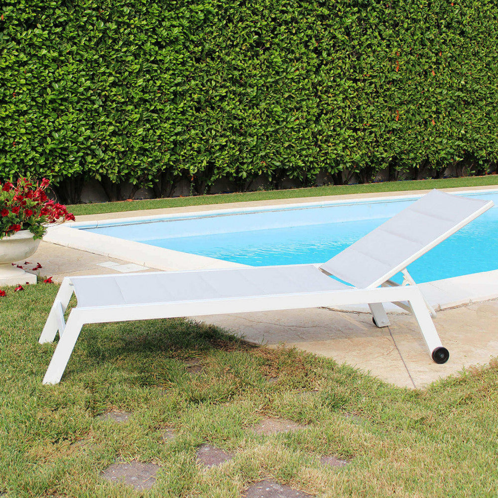 FORMENTERA LOUNGER. Aluminum frame painted WHITE, DOVE GREY, TAUPE, or ANTHRACITE. Padded Textilene in TAUPE, BLACK on anthracite. Dimensions: 198 x 61 x 34/95 cm. Garden Furniture
