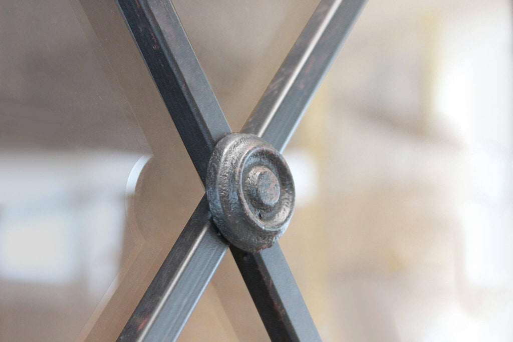 VETRINA CELESTINE. Dimensioni: cm 53 x 46 x 183,5 h. Arredo Giardino