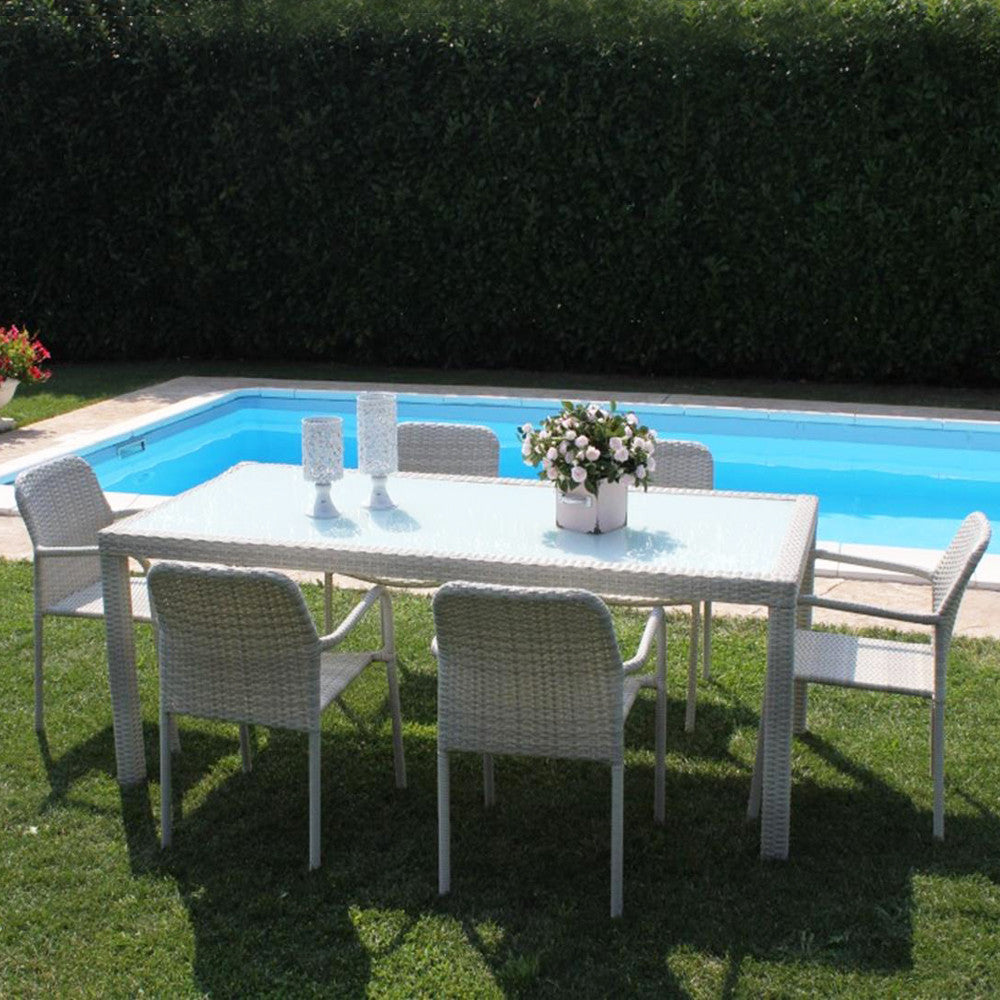 TAVOLO AZORE 150 X 90. Struttura in metallo, wicker MARRONE, GRIGIO o BIANCO materiale UV protection piano in vetro spessore 5 mm Dimensioni: cm 150 x 90. Arredo Giardino