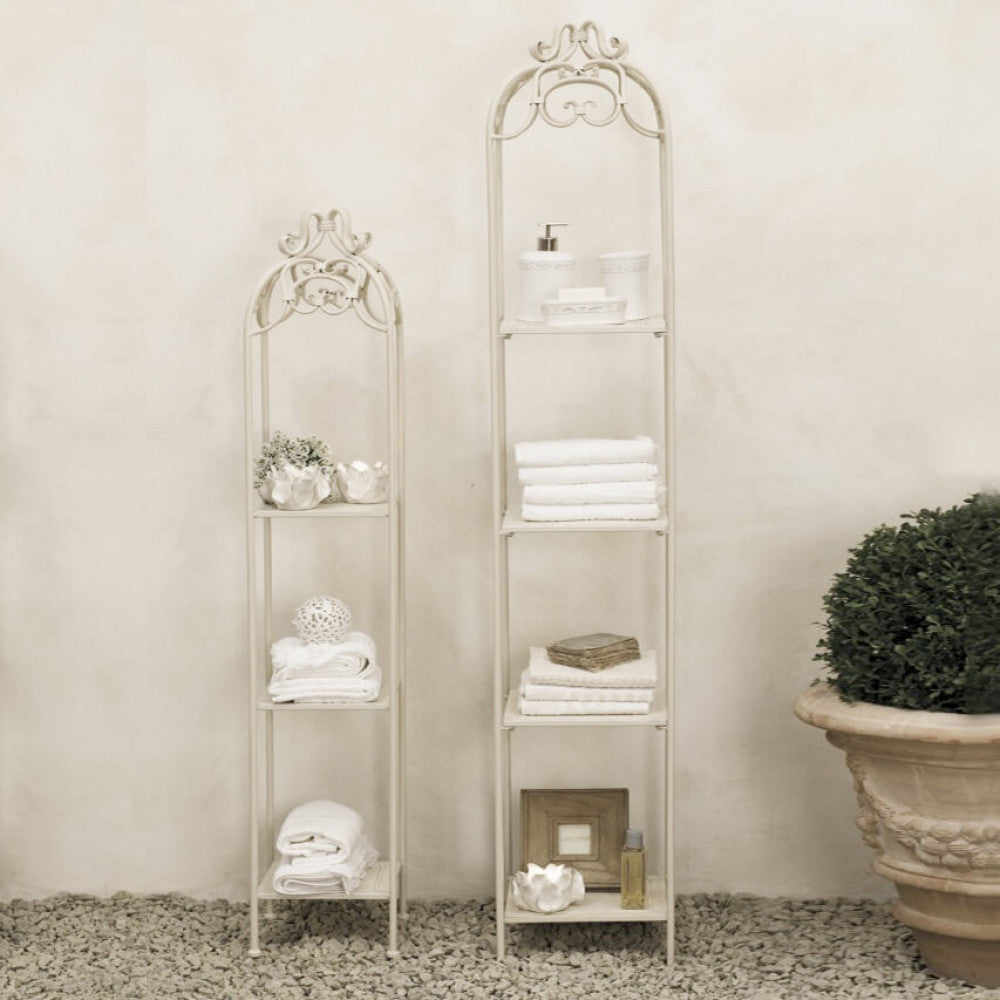 SET DI 2 SCAFFALI DORIANE BIANCO ANTICO. Set di 2 scaffali in metallo verniciato a polvere color BIANCO trattamento elettroforesi Dimensioni: G.27x27x162/P.22x22x125. Arredo Giardino