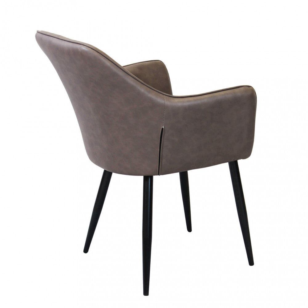 SEDIA SINDY IN ECOPELLE. Struttura in metallo seduta e schienale in ecopelle Dimensioni: cm 56 x 60 x 87 h.