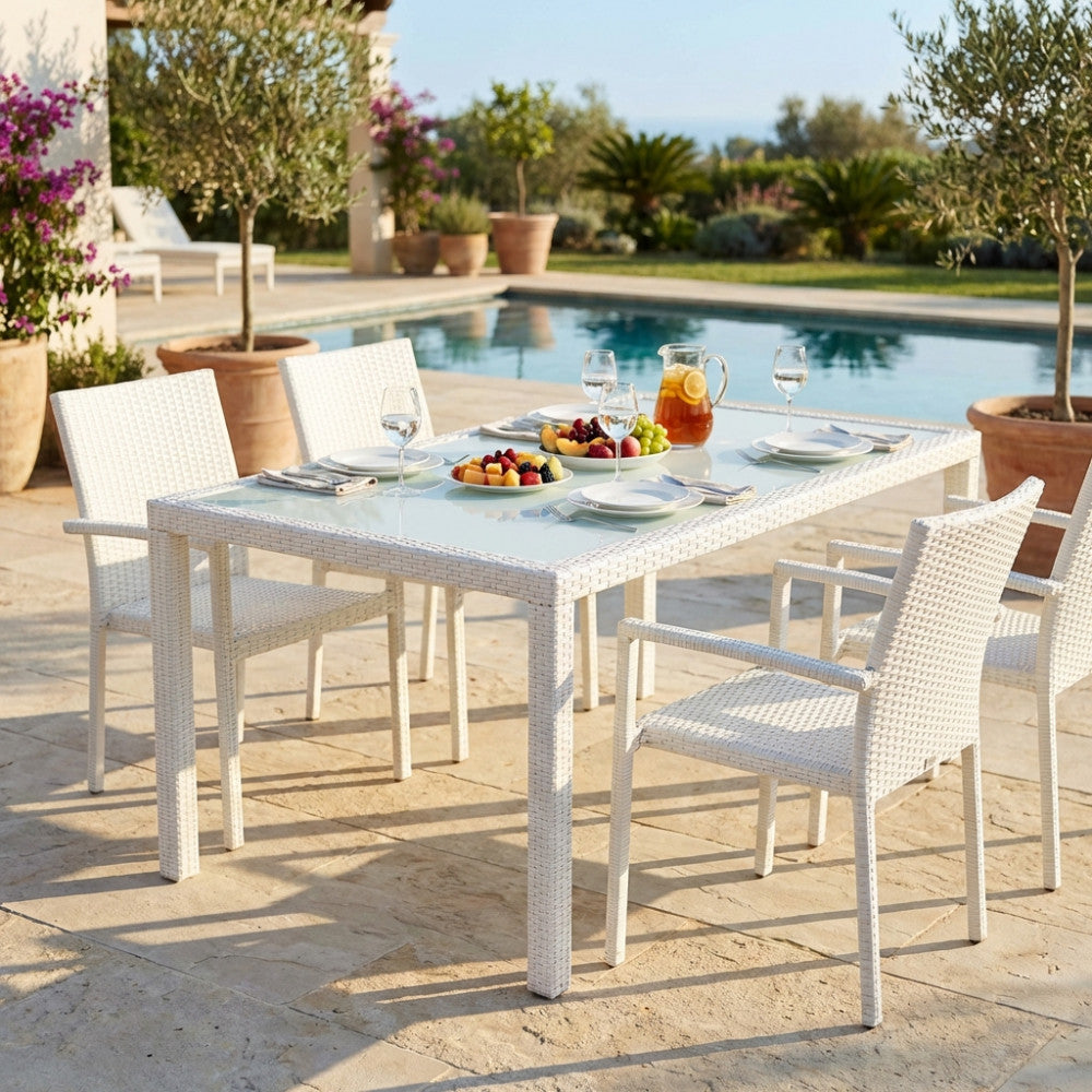 TAVOLO AZORE 150 X 90. Struttura in metallo, wicker MARRONE, GRIGIO o BIANCO materiale UV protection piano in vetro spessore 5 mm Dimensioni: cm 150 x 90. Arredo Giardino