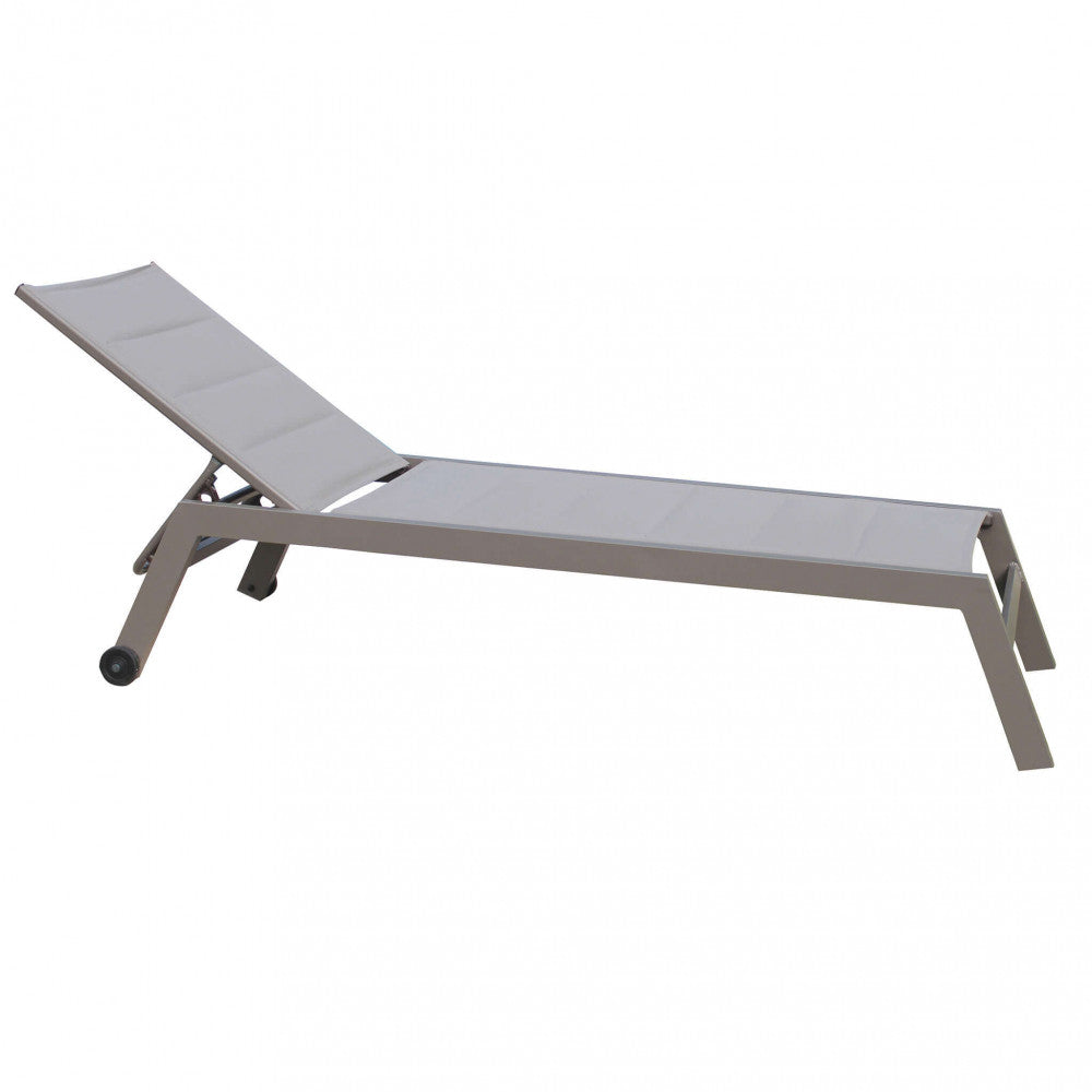 FORMENTERA LOUNGER. Aluminum frame painted WHITE, DOVE GREY, TAUPE, or ANTHRACITE. Padded Textilene in TAUPE, BLACK on anthracite. Dimensions: 198 x 61 x 34/95 cm. Garden Furniture