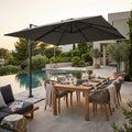 OMBRELLONE NEWTON NERO P/L 3 X 3 TELO GRIGIO. Telo in poliestere GRIGIO 180 gr con antivento palo girevole in alluminio 45x64 e in metallo 20x40 mm 8 stecche metallo 13 x 22 mm, base a crociera Dimensioni: m 3 x 3. Arredo Giardino
