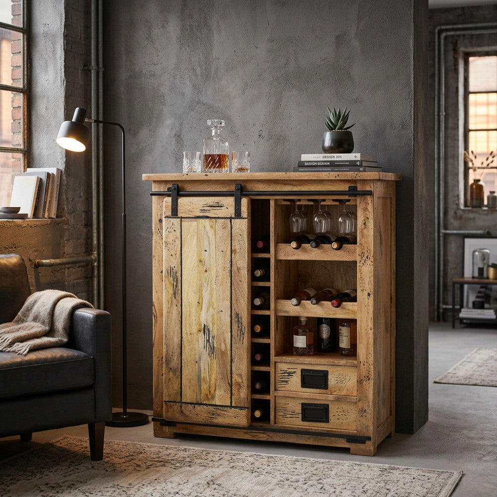 CANTINETTA WINE. Cantinetta in legno di mango con 1 anta scorrevole, 2 ripiani, 2 cassetti e porta bottiglie Dimensioni: cm 90 x 45 x 100 h.
