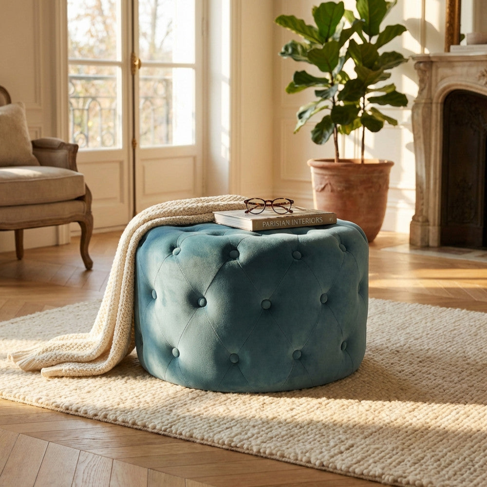 ROUND MAXIM POUF IN GREEN VELVET. Dimensions: cm ò 67 x 41 h.