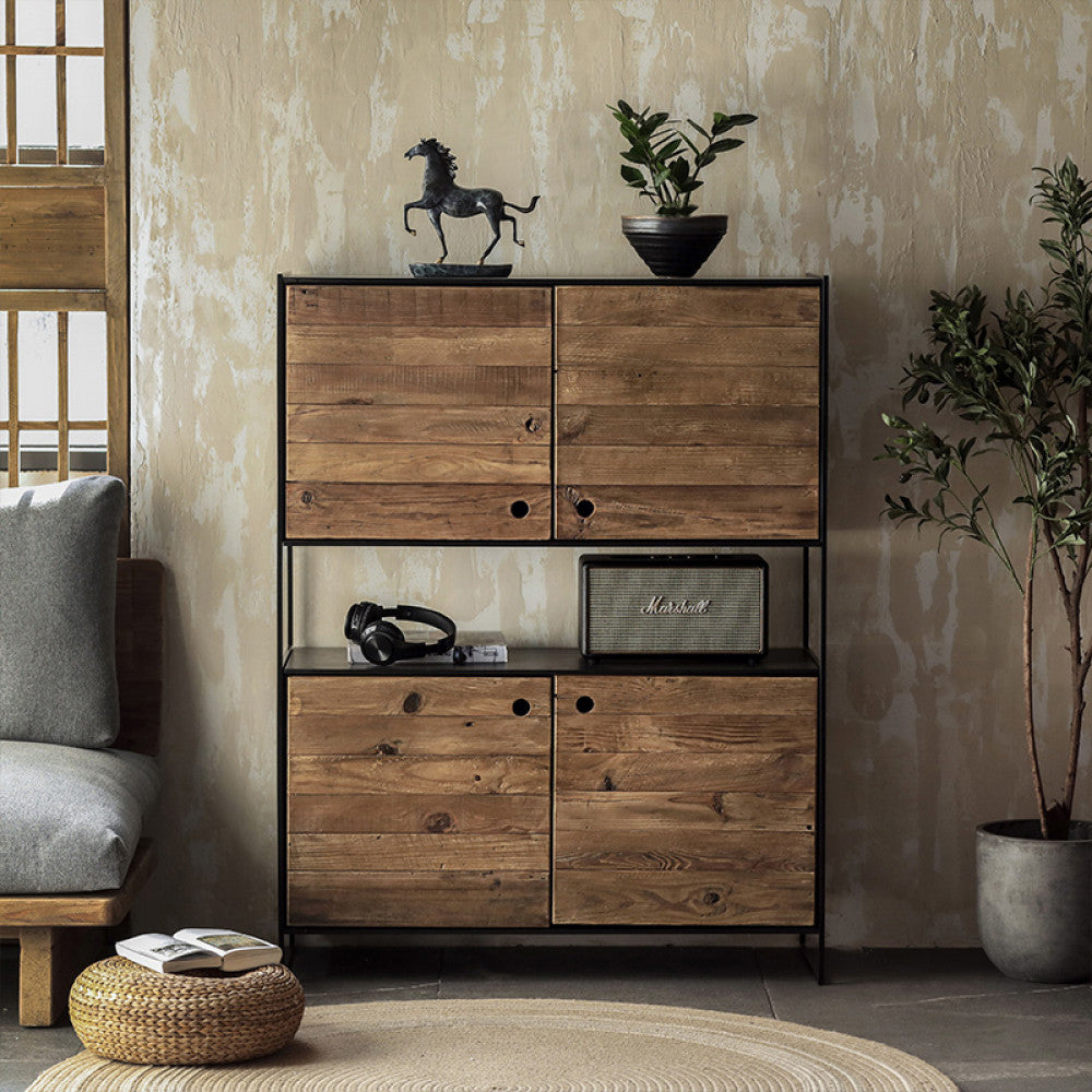 MOBILE ANSELM. Mobile in legno di pino riciclato Dimensioni: cm 100 x 40 x 131 h.