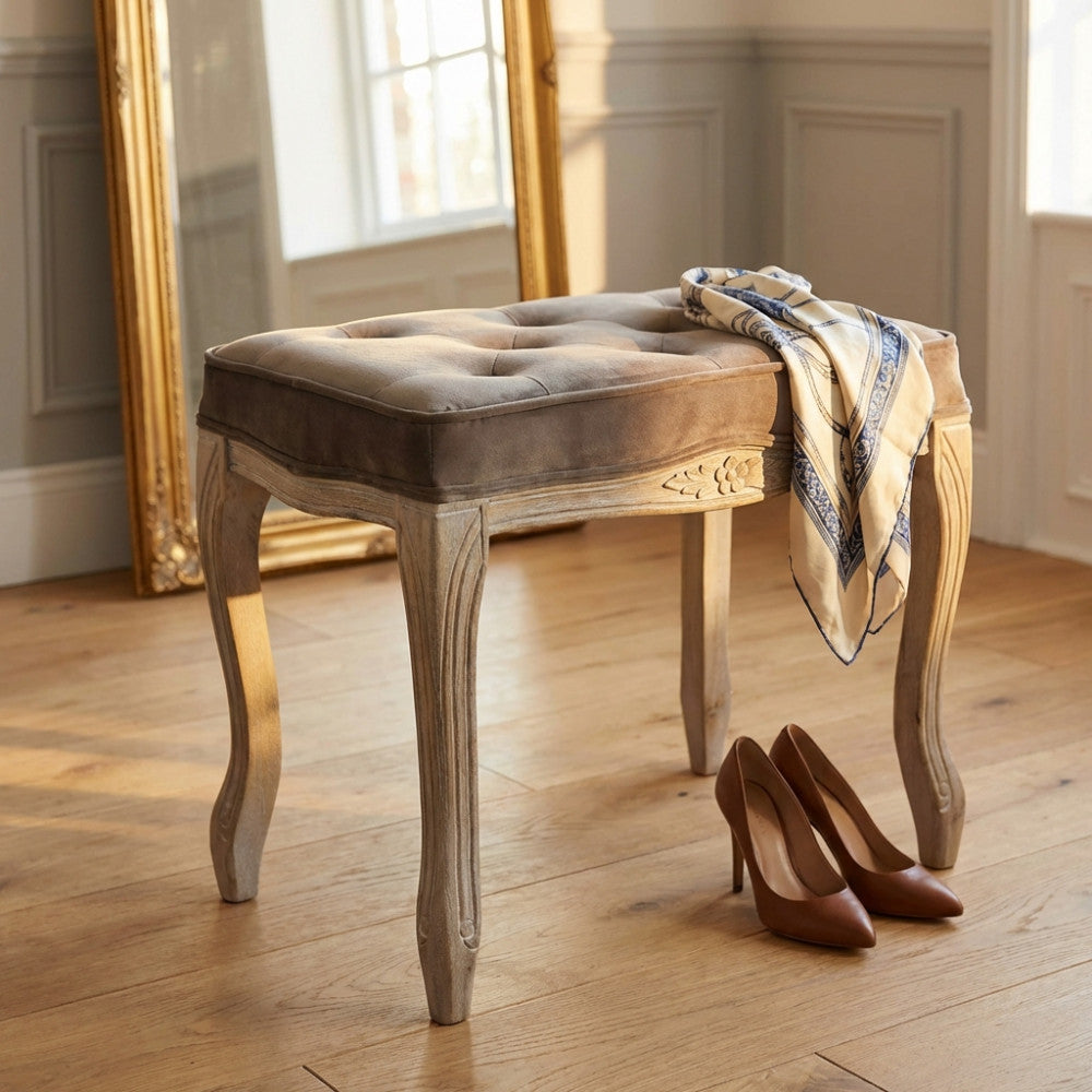 MARLY STOOL IN TAUPE VELVET. Dimensions: 50 x 36 x 47 cm h.