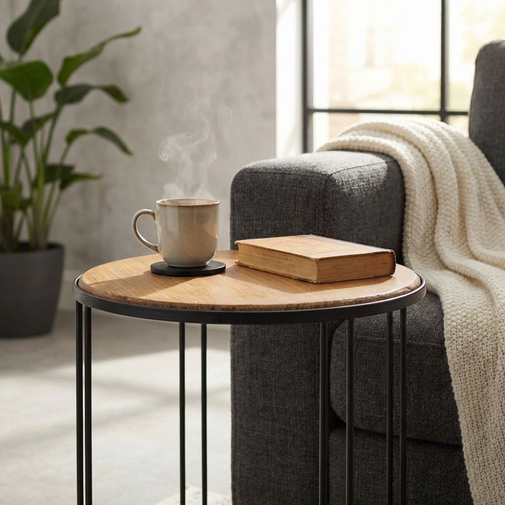 TAVOLINO ARKELL. Tavolino in ferro e legno Dimensioni: cm 56 x 56 x 66,5 h.