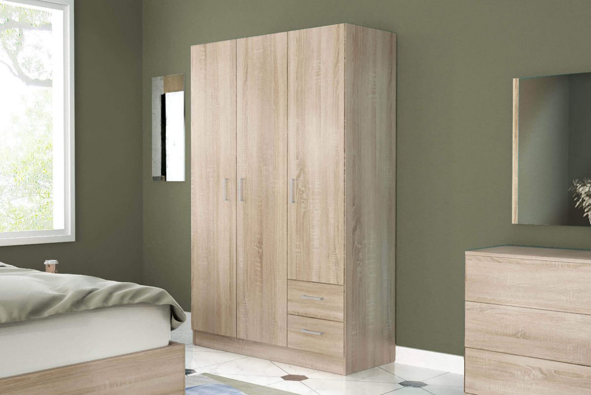 ARMADIO LEWI 3 ANTE E 2 CASSETTI QUERCIA CHIARO. Dimensioni: cm 120 x 52 x 190 h.