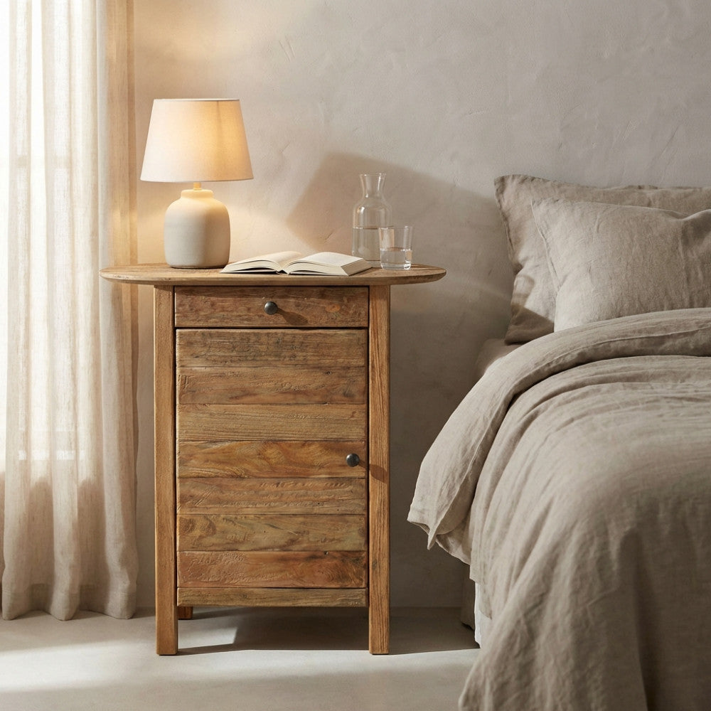 MOBILETTO FARRAN. Mobiletto in legno di pino riciclato Dimensioni: cm 75 x 35 x 76 h.