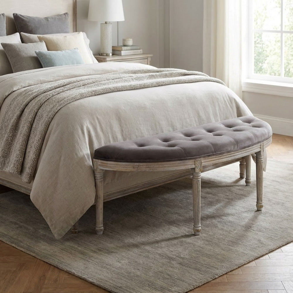 MARGI BENCH IN TAUPE VELVET. Dimensions: 125 x 45 x 48 cm h.