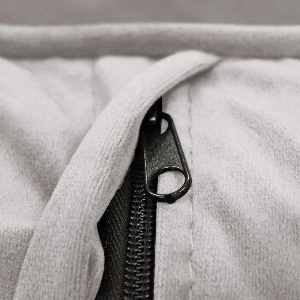 CHANDLER 3-SEAT SOFA. Sofa in TAUPE, BORDEAUX, GREY or BLUE velvet. Dimensions: 196 x 81 x 89 h cm.