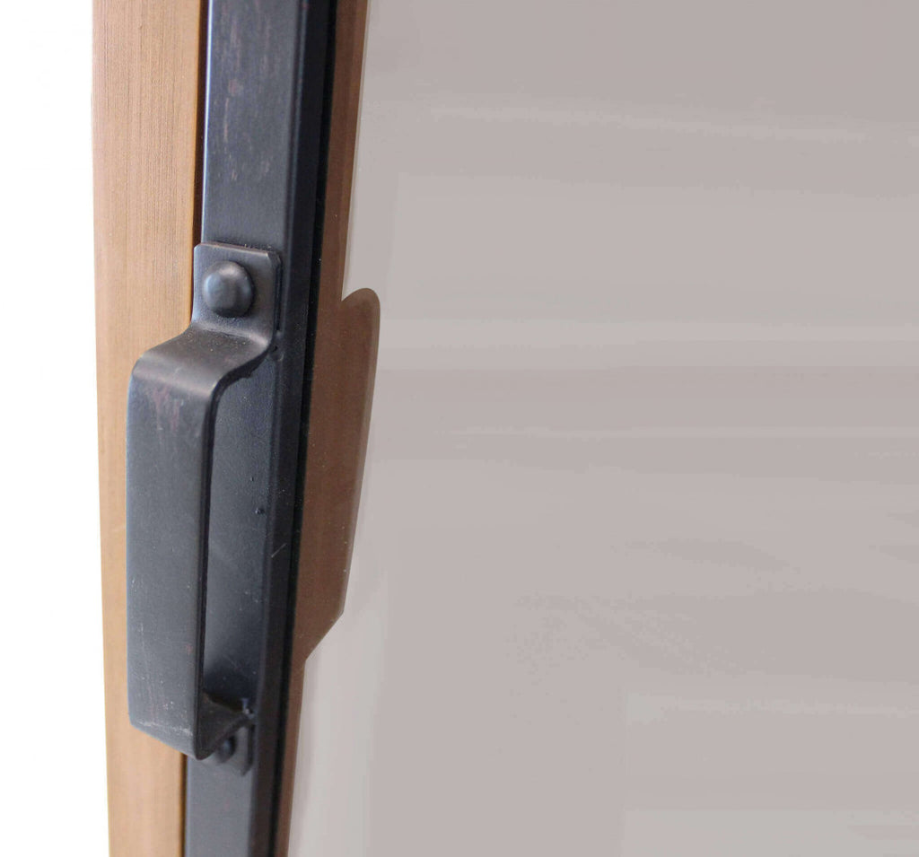 VETRINA CELESTINE. Dimensioni: cm 53 x 46 x 183,5 h. Arredo Giardino