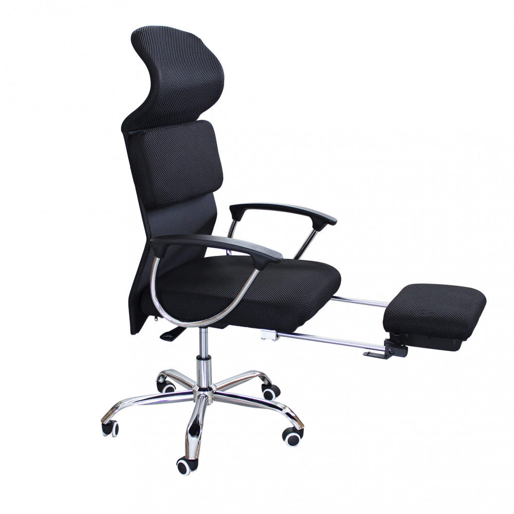 HALEY OFFICE CHAIR. Upholstered mesh office chair, chromed plastic armrests, and chromed base with casters. Dimensions: 59 x 63 x 118/128 cm h.