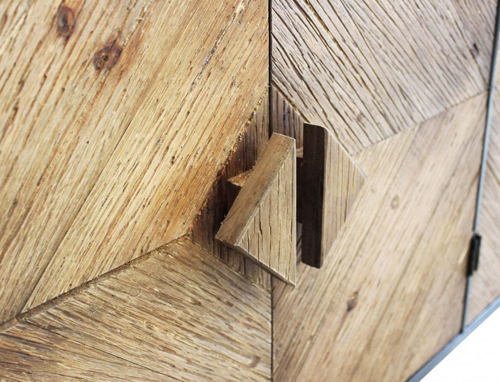 MOBILE DEREK. Dimensioni: cm 147 x 44 x 85 h.