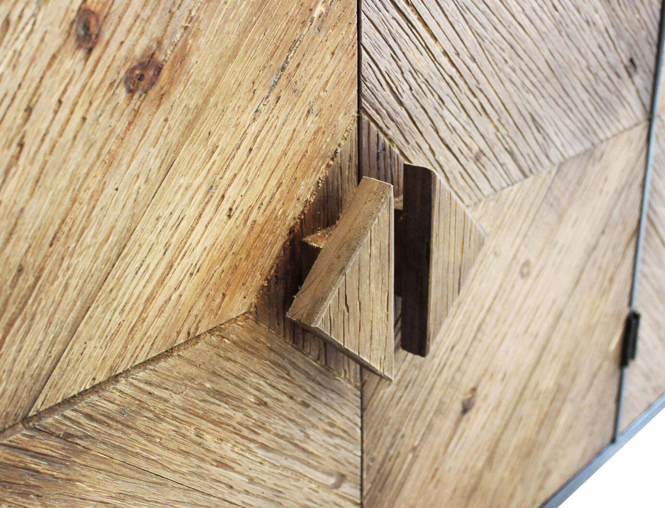 MOBILE DEREK. Dimensioni: cm 147 x 44 x 85 h.