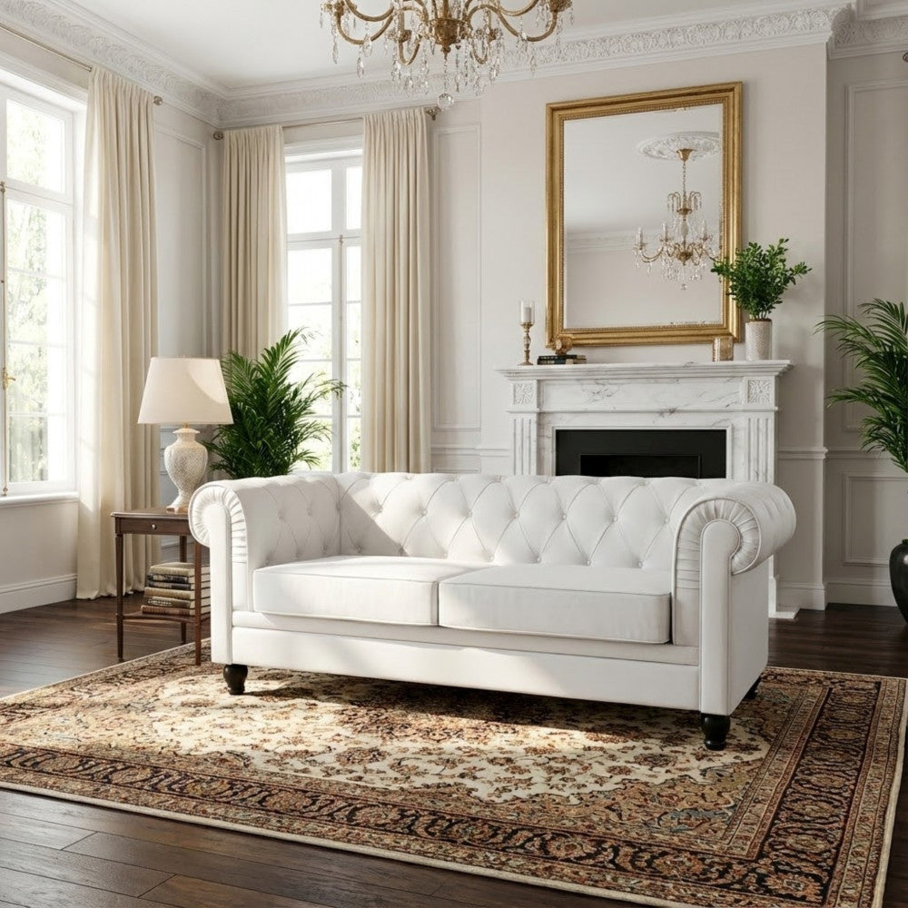 DIVANO 3 POSTI CHESTERFIELD IN ECOPELLE BIANCO. Dimensioni: cm 197 x 74 x 82 h.