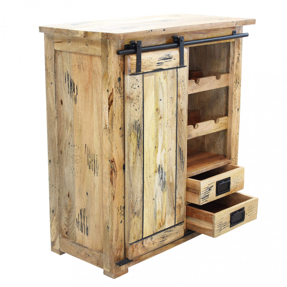 CANTINETTA WINE. Cantinetta in legno di mango con 1 anta scorrevole, 2 ripiani, 2 cassetti e porta bottiglie Dimensioni: cm 90 x 45 x 100 h.