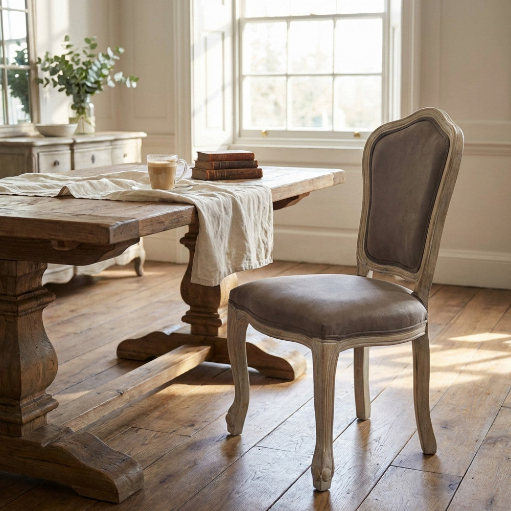CHARLENE CHAIR IN TAUPE VELVET. Dimensions: 52 x 50 x 100 cm h.