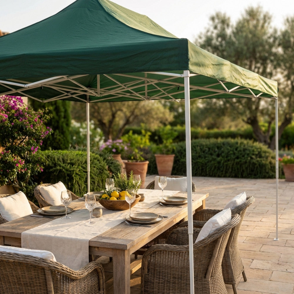 GAZEBO PARTY 3 X 4,5. Telo in poliestere BIANCO o VERDE 420D struttura in metallo Dimensioni: m 3 x 4,5. Arredo Giardino