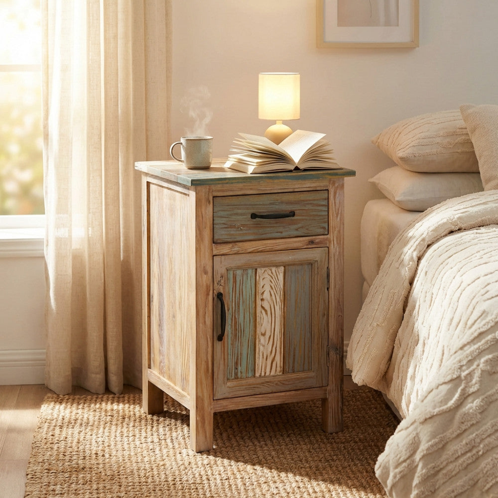MOBILE REYNOLD. Mobile con 1 cassetto e 1 anta in legno colorato Dimensioni: cm 45 x 40 x 68 h.