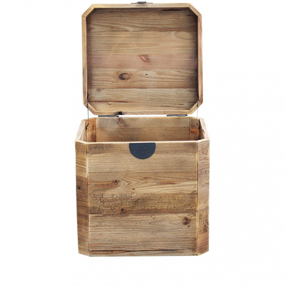 BAULE IRVING. Baule in legno di pino riciclato Dimensioni: cm 52 x 48 x 55 h. Arredo Giardino