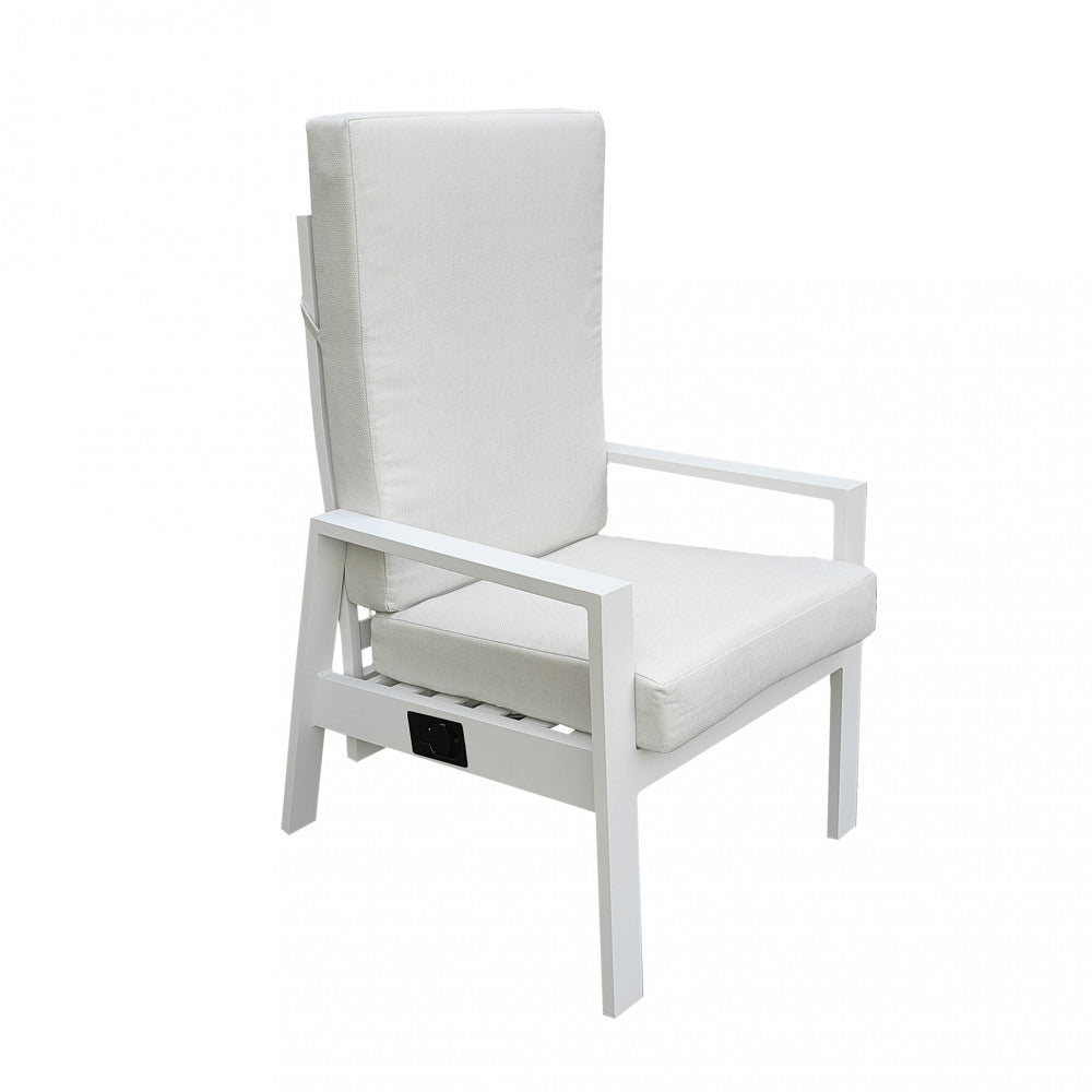 POLTRONA RECLINABILE GIACARTA. struttura in alluminio verniciato bianco o antracite con cuscino Dimensioni: cm 65 l x 71 p x 101 h. Arredo Giardino