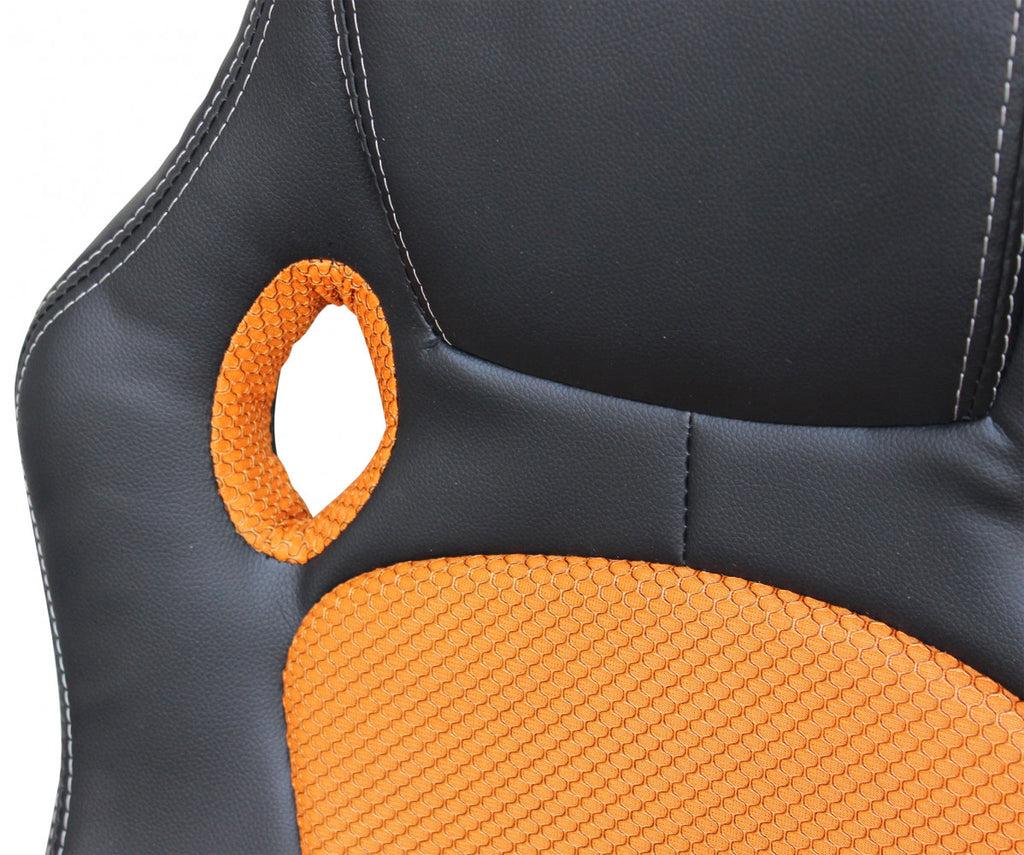 POLTRONA DA GAMING UNCHARTED ROSSA E NERA. Dimensioni: Cm 61 x 65 x 104-113.5 h.