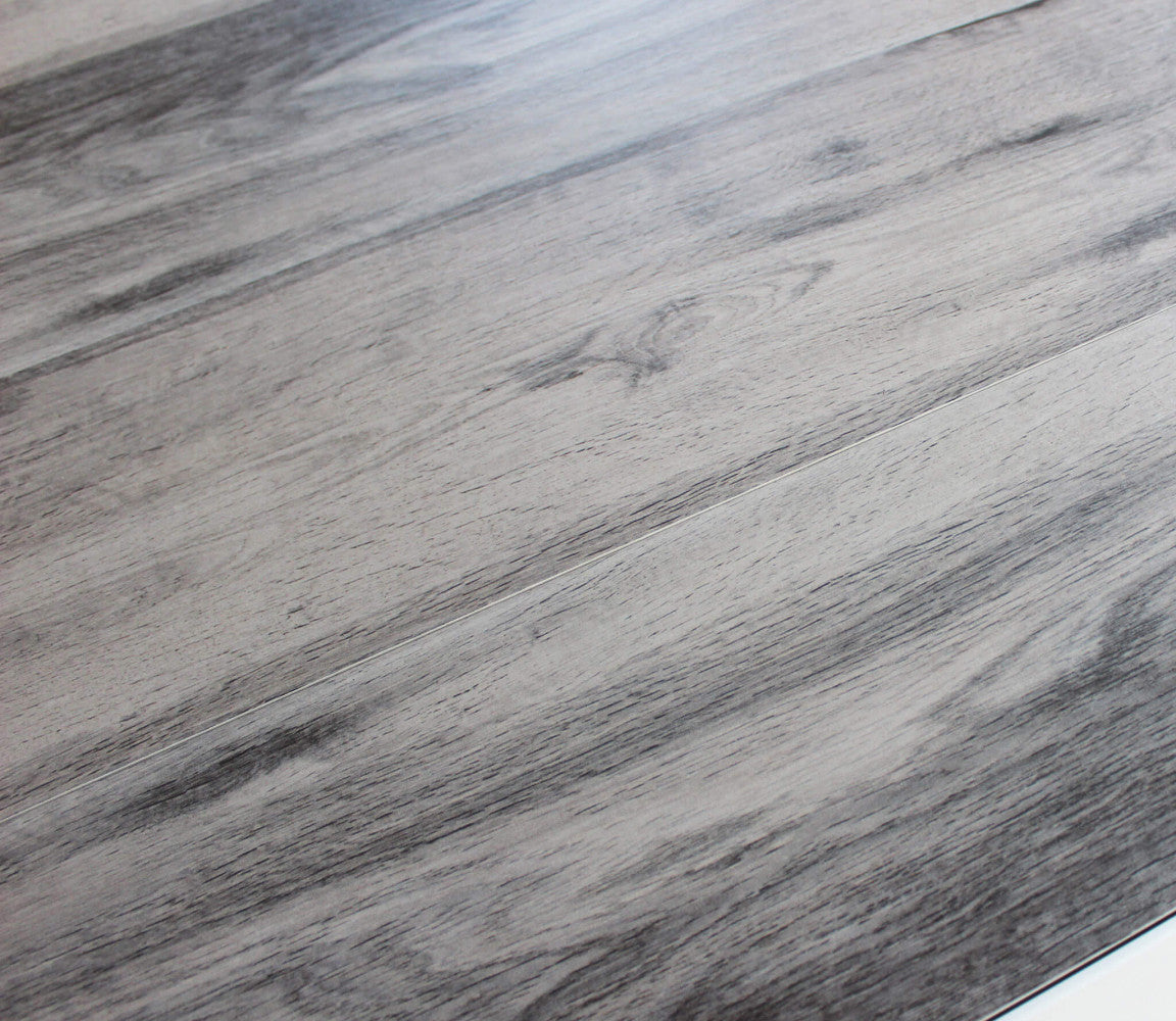 TAVOLO SEATTLE 205/265 X 105. Struttura in allumino ANTRACITE, TAUPE o BIANCA piano del tavolo in ceramica effetto legno GRIGIO nel taupe NATURALE Dimensioni: cm 205/265 x 105 x 75 h. Arredo Giardino