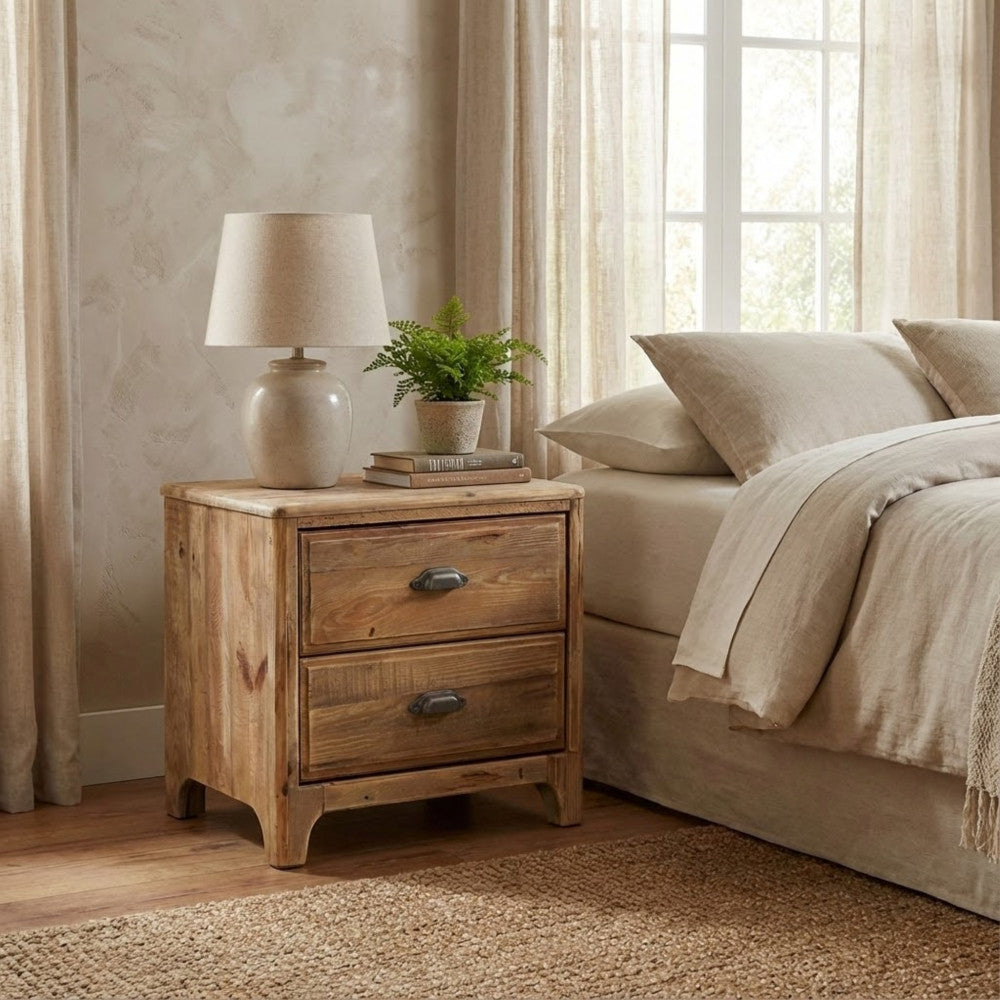 MOBILETTO GALEN. Mobiletto con 2 cassetti in legno di pino riciclato Dimensioni: cm 55 x 45 x 55 h.