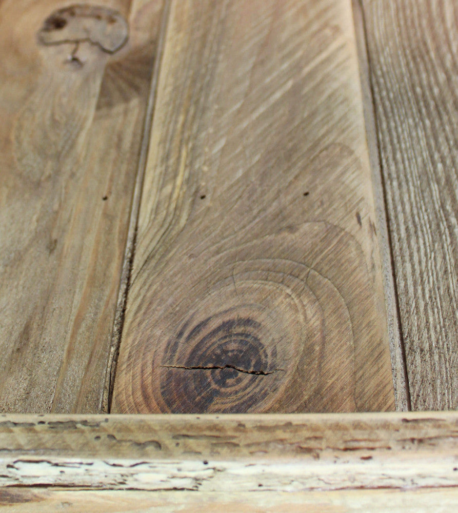 CALLIE BOOKCASE. Bookcase made of recycled pine wood. Dimensions: 120 x 43 x 183 cm.