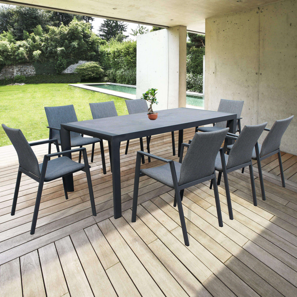 POLTRONA DJERBA IMPILABILE. Struttura in allumino BIANCO o ANTRACITE seduta e schienale in textilene imbottito Dimensioni: cm 55,5 x 60 x 83 h. Arredo Giardino