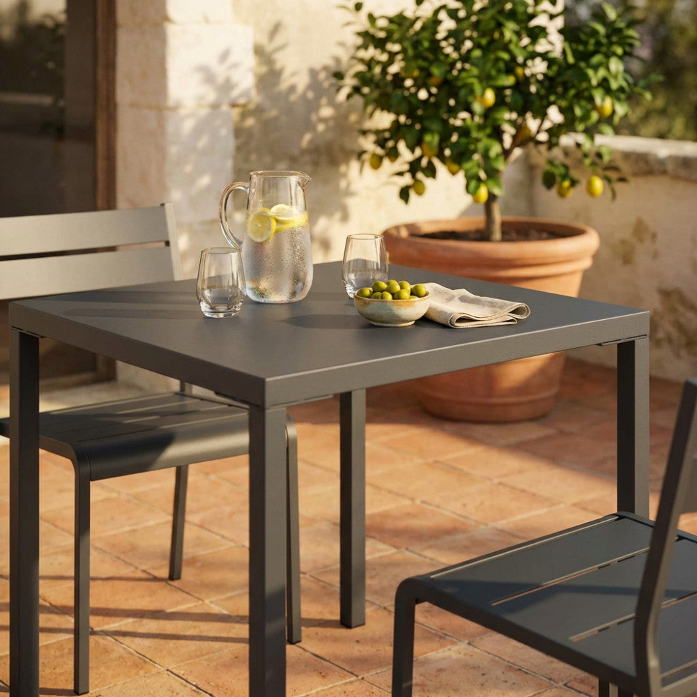MANCHESTER TABLE 80 x 80 STACKABLE. Metal tubes 40 x 40 x 1 mm, powder coated. Dimensions: 80 x 80 x 73 cm. Garden Furniture