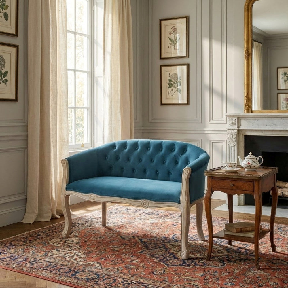 COLEMAN SOFA IN BLUE VELVET. Dimensions: 107 x 61 x 70 h cm.